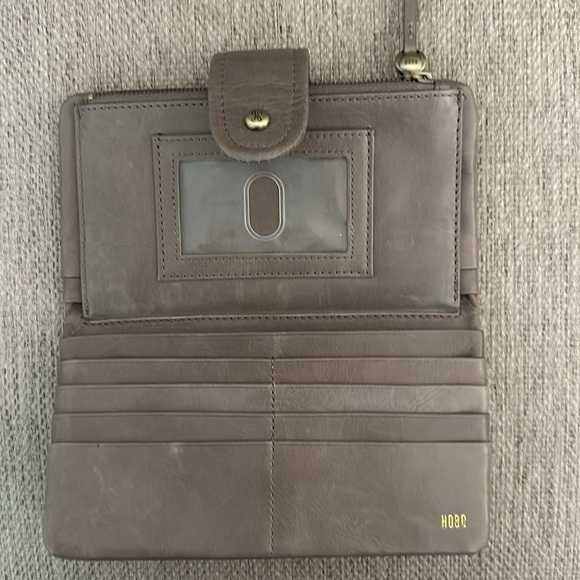 Wallet - Picture 2 of 6